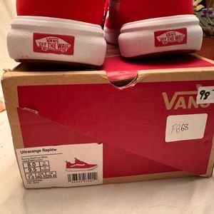 Vans ultrarange rapidweld.   Race Red